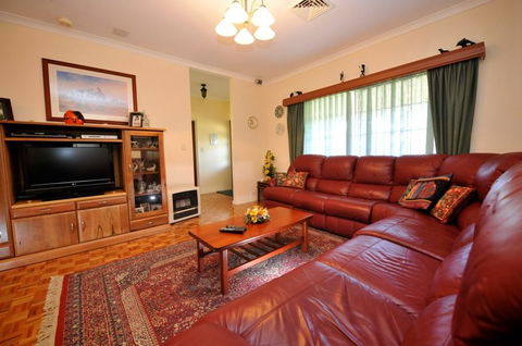 Homestead Bed And Breakfast - Gold Coast 4U 1