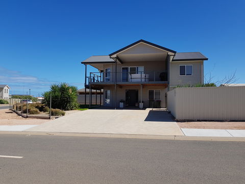 Agape Holiday Home - 1 Gold Coast 0
