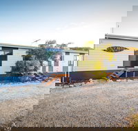 A One One Two at Island Beach - Accommodation Gold Coast