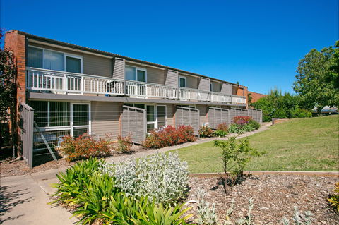 Bathurst Apartments - Gold Coast 4U 0