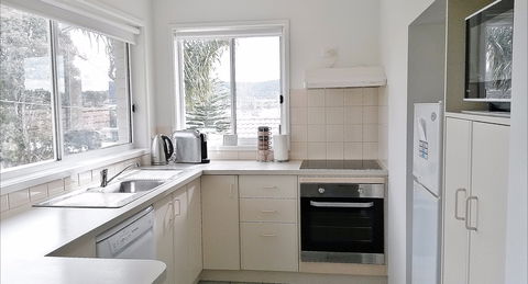 Beachcomber Apartments - Accommodation Gold Coast 2