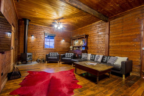 Blaxland's Cottage - Accommodation Gold Coast 1