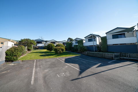 Bridport Beach Cottages - Gold Coast 4U 0