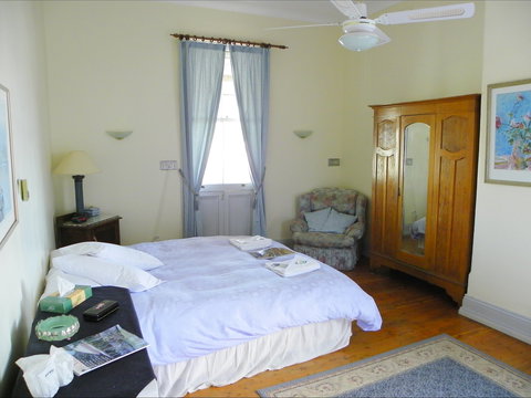 Canowindra Old Vic Inn - Accommodation Gold Coast 2