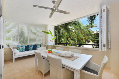 Cayman Villas Port Douglas - Accommodation Gold Coast 2