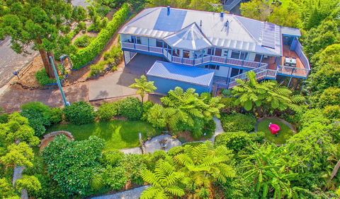 Cloud 9 Cliff Top Eagle Heights - Accommodation Gold Coast 0