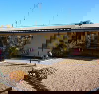 Cornwall House - Accommodation Gold Coast