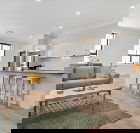 Crooked Lane - Accommodation Gold Coast