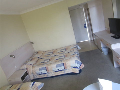 El Toro Motor Inn - Accommodation Gold Coast 0