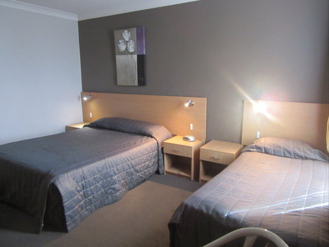 El Toro Motor Inn - Accommodation Gold Coast 1
