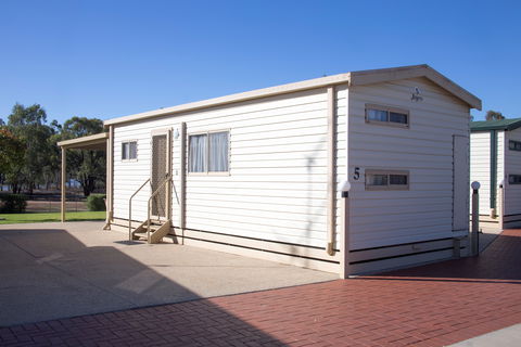 Euston Cabin Resort - Accommodation Gold Coast 0