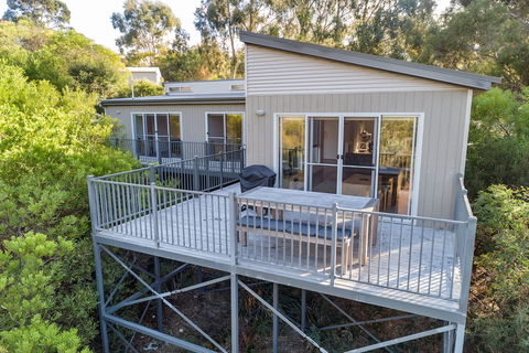 Freycinet Haven - Accommodation Gold Coast 0