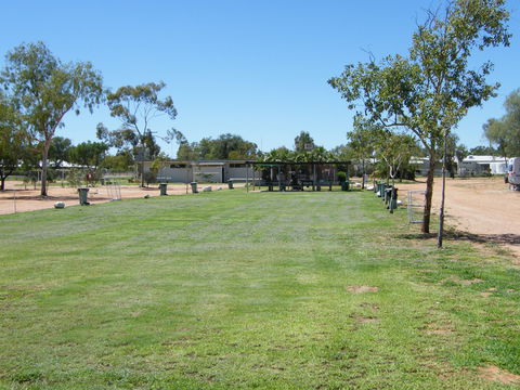 Lightning Ridge Holiday Park - Gold Coast 4U 1