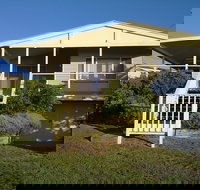 Meredith Place - Accommodation Gold Coast