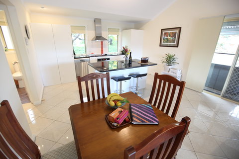 One Tree Bed And Breakfast: The Suite And The Retreat - Accommodation Gold Coast 1