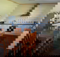 Phoenix Cottage - Accommodation Gold Coast