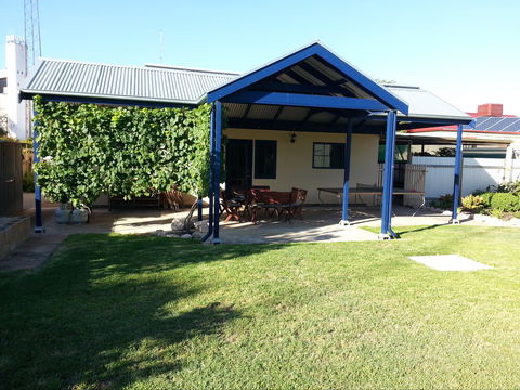Phoenix Cottage - Accommodation Gold Coast 2