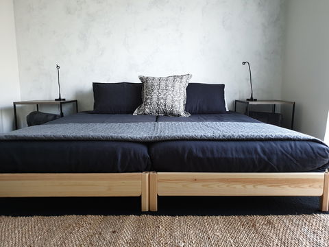 Samphire: Coorong Accomodation - 1 Gold Coast 2