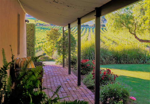 Seppeltsfield Vineyard Cottage - Accommodation Gold Coast 0