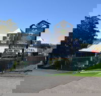 The Oaks Hotel Motel - Accommodation Gold Coast