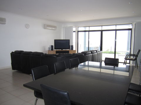 The Waterfront Starfish - 1 Gold Coast 0