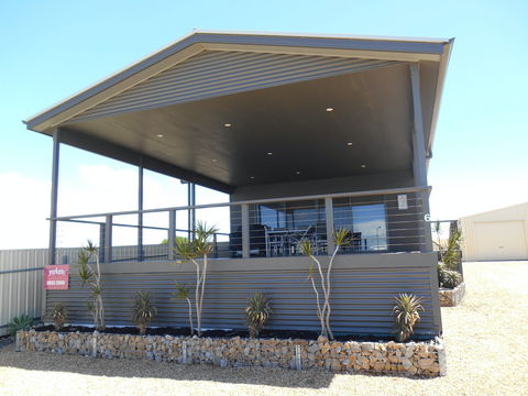 The Seahorse - Accommodation Gold Coast 0