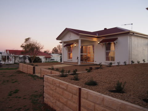 1837 Barossa Luxury Vineyard Cottages - Gold Coast 4U 2