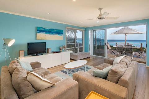 Alchemy On Island Beach - Accommodation Gold Coast 2