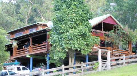 Bass Lodge - Accommodation Gold Coast 1