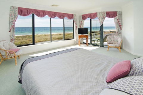 Bayside Beauty - Accommodation Gold Coast 1