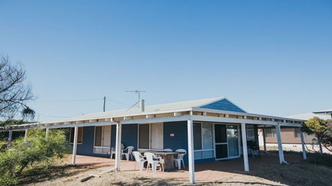 Bay Beach House - Gold Coast 4U 0