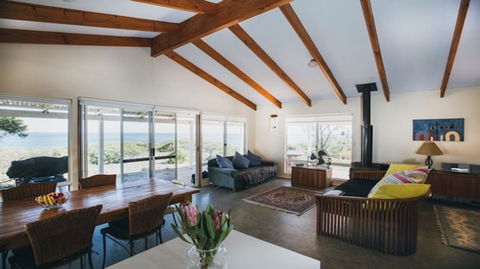 Bay Beach House - Gold Coast 4U 2