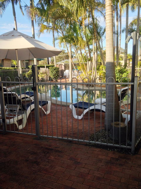 Beaches Serviced Apartments - Accommodation Gold Coast 0