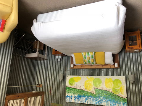 Bed In A Shed Unique Vineyard Accommodation - Accommodation Gold Coast 1