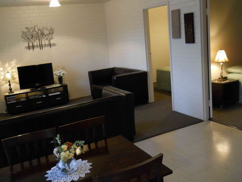 BJs Short Stay Apartments - Accommodation Gold Coast 0