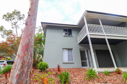 Blackbutt Family Loft Townhouse - Accommodation Gold Coast 0