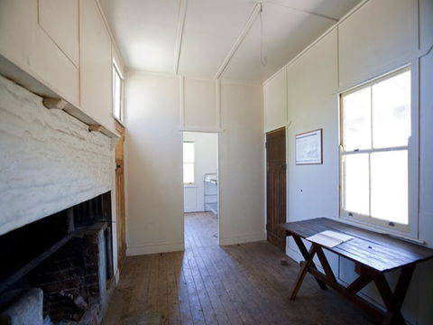 Brackens Hut - Accommodation Gold Coast 2