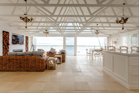 Campbell Point House - Accommodation Gold Coast 2
