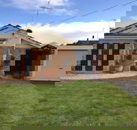 Canalside Family Getaway - Accommodation Gold Coast