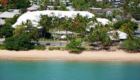 Coral Sands Beachfront Resort - Accommodation Gold Coast 1