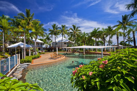 Coral Sands Beachfront Resort - Accommodation Gold Coast 2