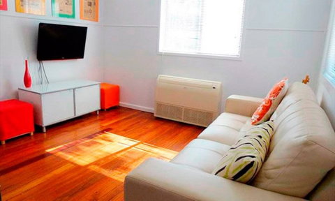 Ella May Holiday Flats - Accommodation Gold Coast 0