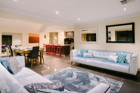Fairways - Accommodation Gold Coast 1