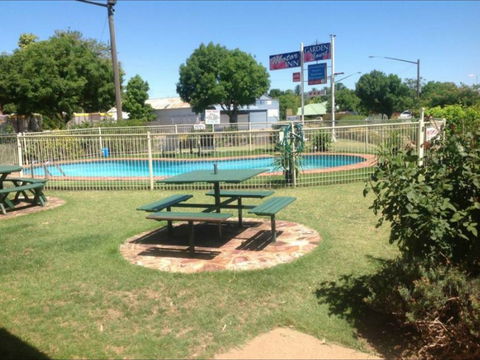 Garden Court Motor Inn - Accommodation Gold Coast 0