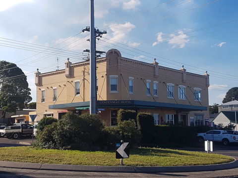 Helensburgh Hotel - Accommodation Gold Coast 1