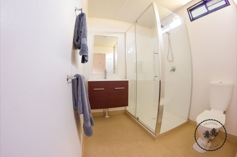 Hillston Backpackers - 1 Gold Coast 1