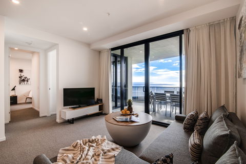 Iconic Kirra Beach Resort - Accommodation Gold Coast 2
