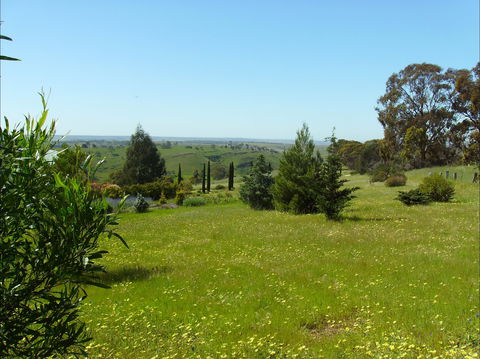 Jonathan Art Centre - Jarramarrumba House - Accommodation Gold Coast 0
