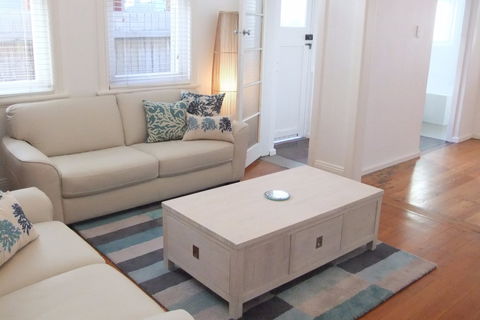 Manly Seaside Cottage - Accommodation Gold Coast 1