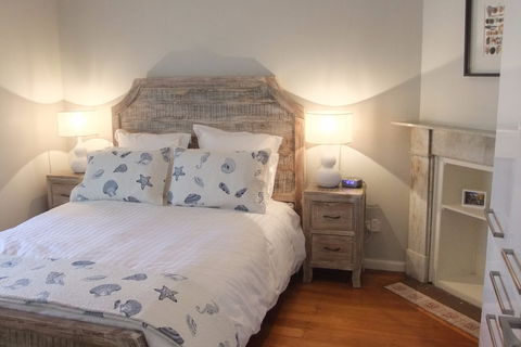 Manly Seaside Cottage - Accommodation Gold Coast 2